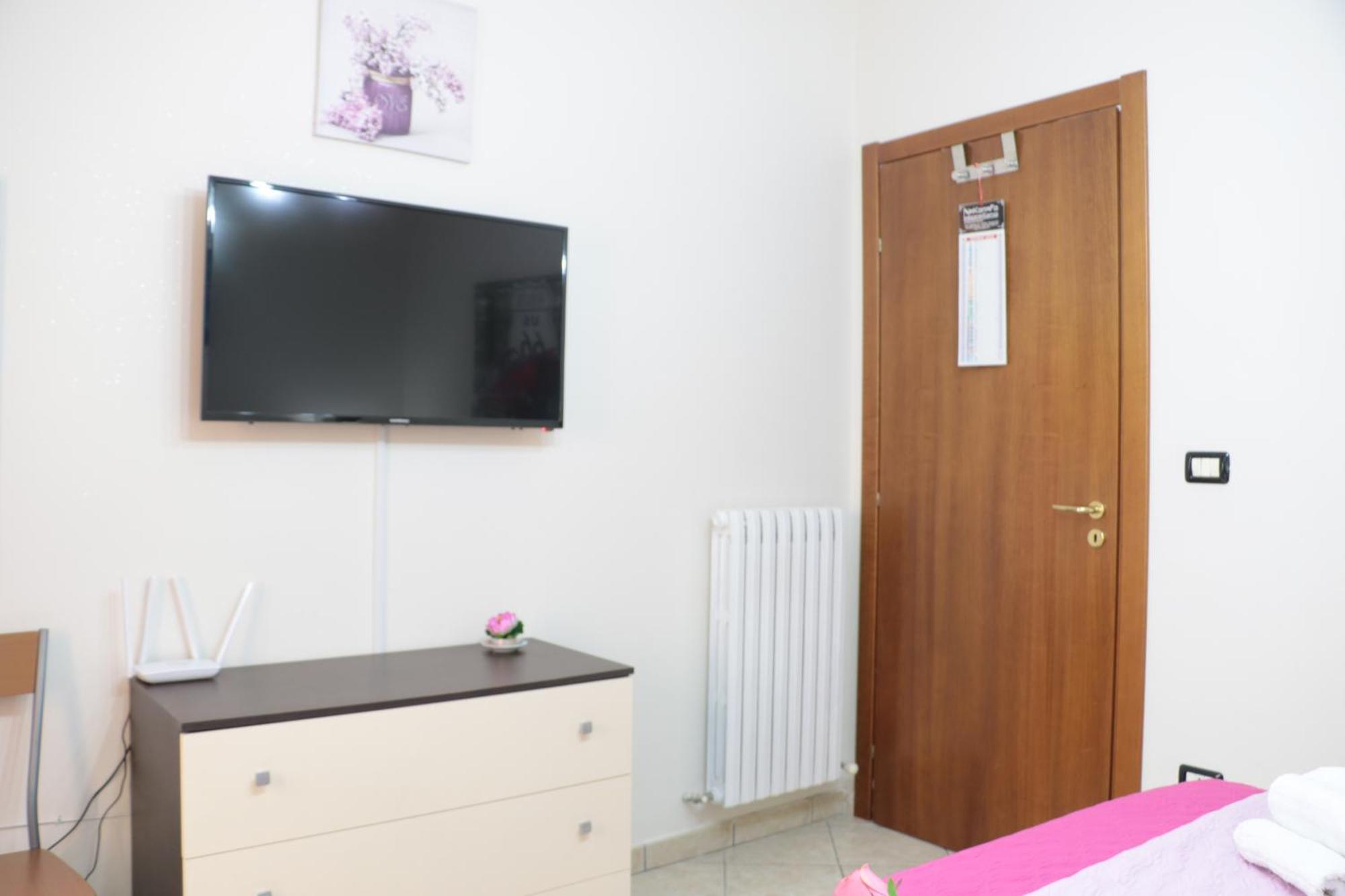 The Maze Vibo B&B Вибо Валентия Екстериор снимка