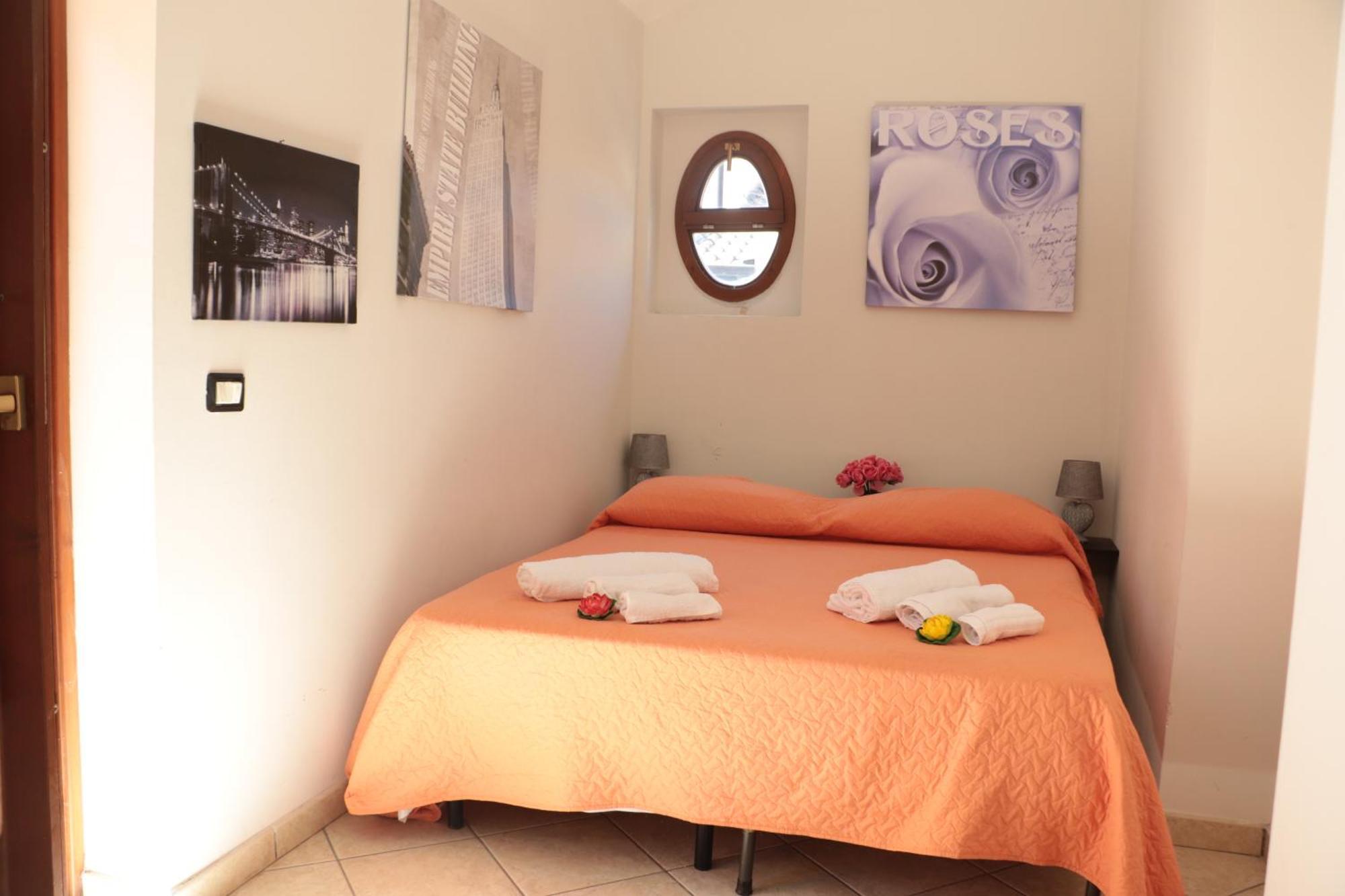 The Maze Vibo B&B Вибо Валентия Екстериор снимка